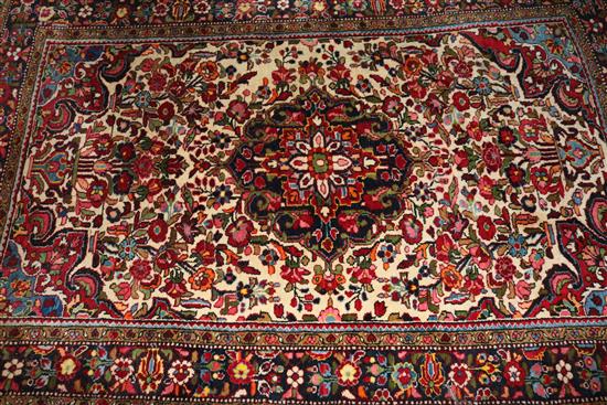 Red & blue ground rug(-)